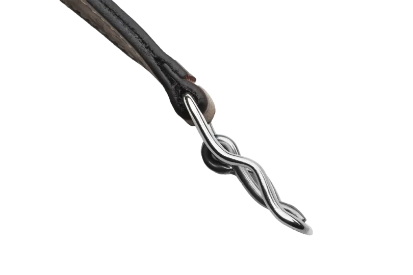 sangle_a_etrier_en_cuir_avec_des_vagues_et_des_boucles.webp
